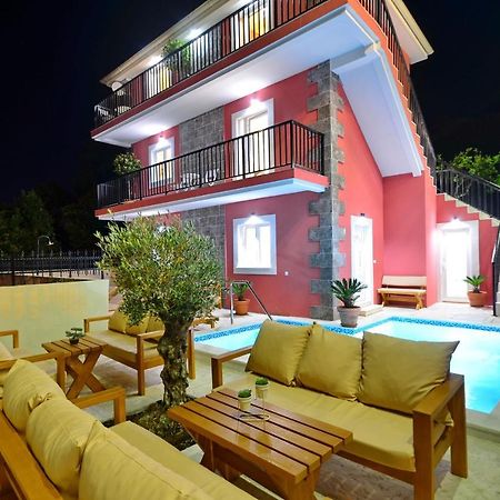 Apartments Lux S Τίβατ Εξωτερικό φωτογραφία