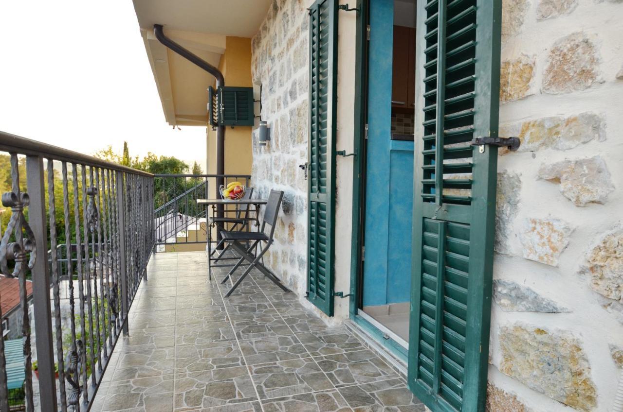 Apartments Lux S Τίβατ Εξωτερικό φωτογραφία