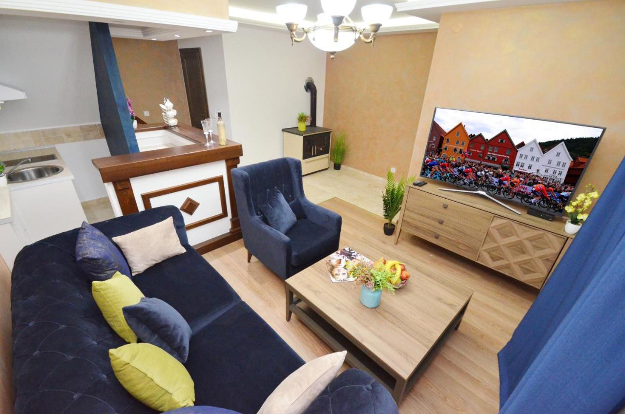 Apartments Lux S Τίβατ Εξωτερικό φωτογραφία