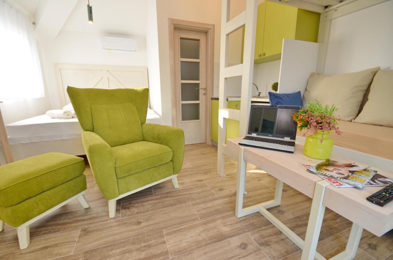 Apartments Lux S Τίβατ Εξωτερικό φωτογραφία