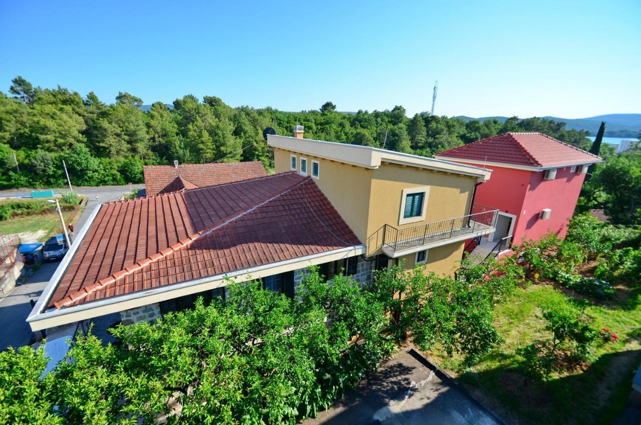 Apartments Lux S Τίβατ Εξωτερικό φωτογραφία